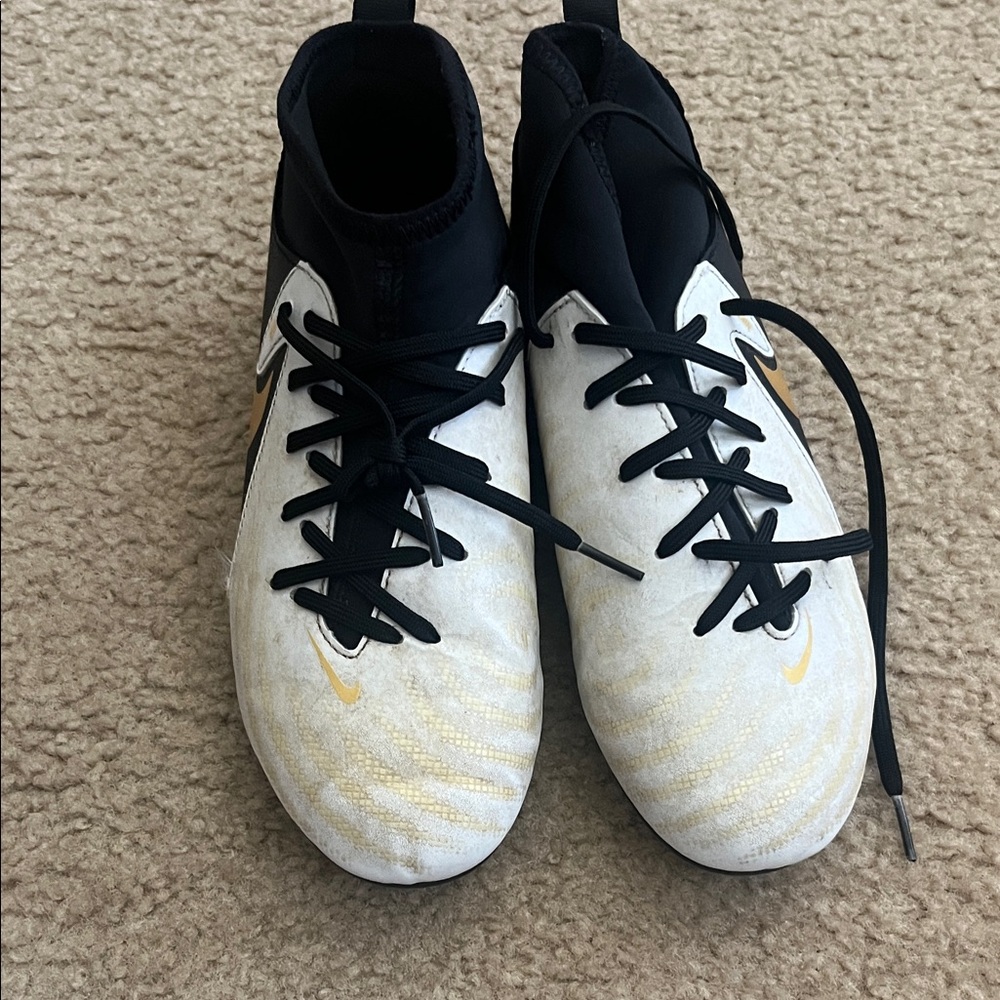 Kids' Nike Black and White soccer cleats